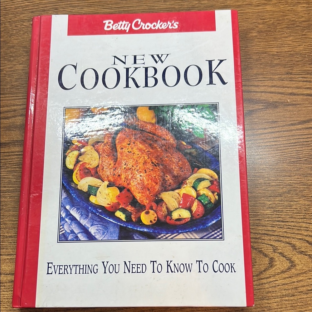 Betty Crocker’s New Cookbook Everything You Need to Know To Cook